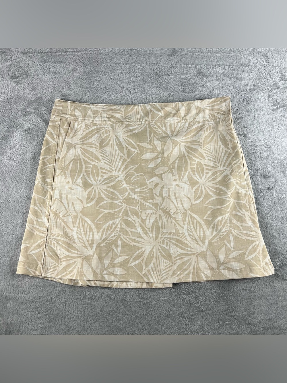 Ripskirt Wrap Skirt Length 1 with pockets, Aloha Sand Tan Print Size Medium